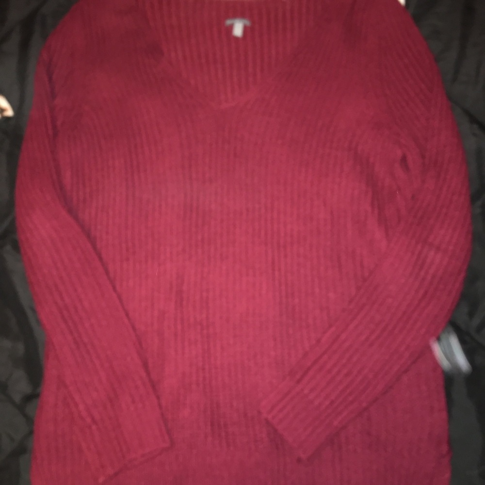 Sweaters - Picture 3 of 7